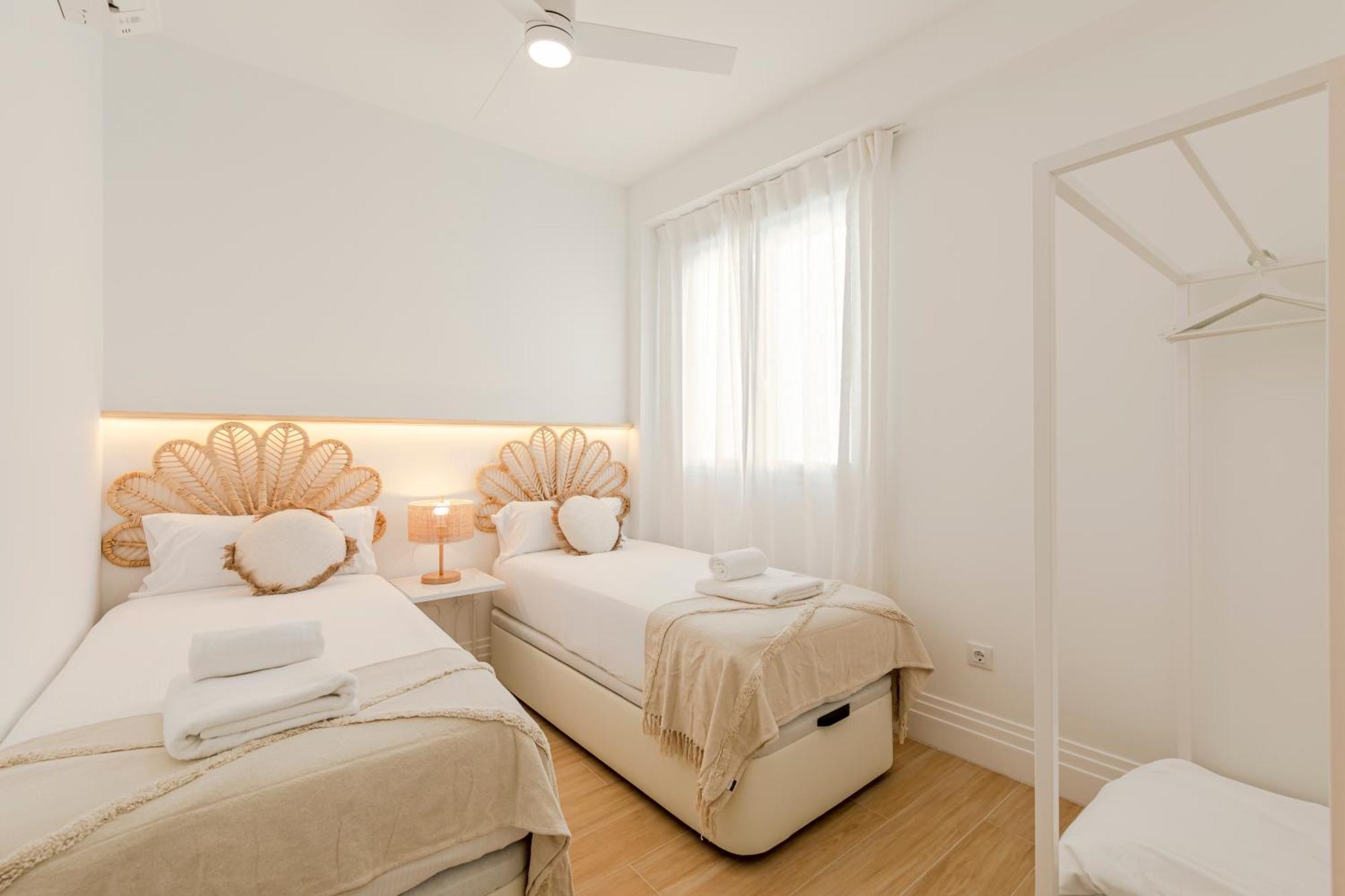 Isg Apartments Faustino 45 Севилья Экстерьер фото
